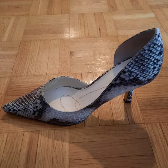 Anne Klein Snakeskin (Python) High Heel Pumps - Picture 6 of 11